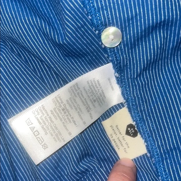 Madewell Button-Front Tiered Midi Dress in Stripe
ADD TO HEARTS - Picture 9 of 12